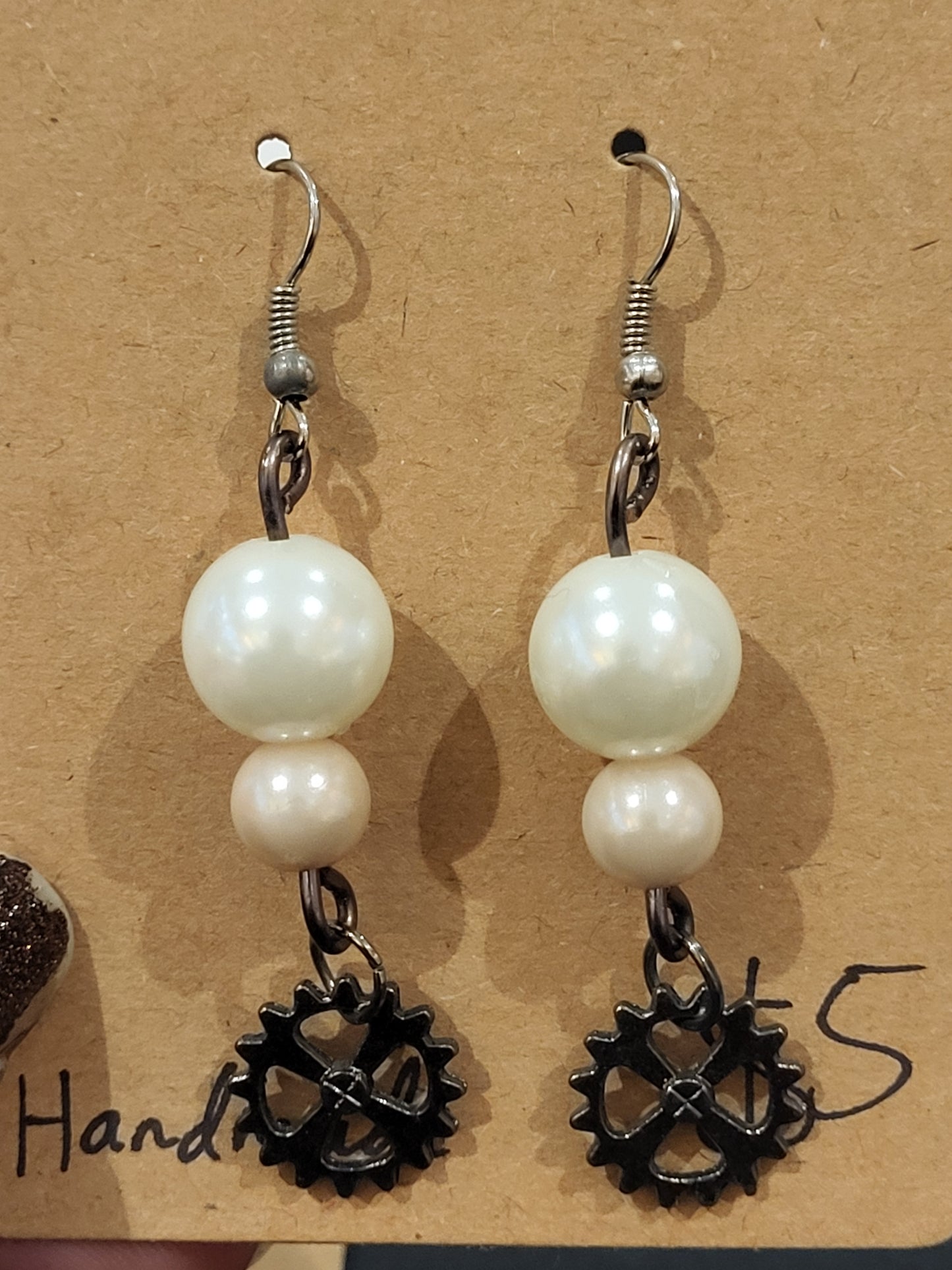 Handmade steampunk white and pink earrings with gear