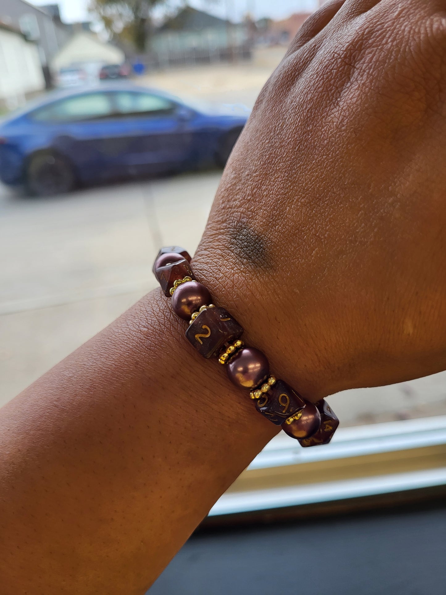 Chocolate bead and dice stretch bracelet