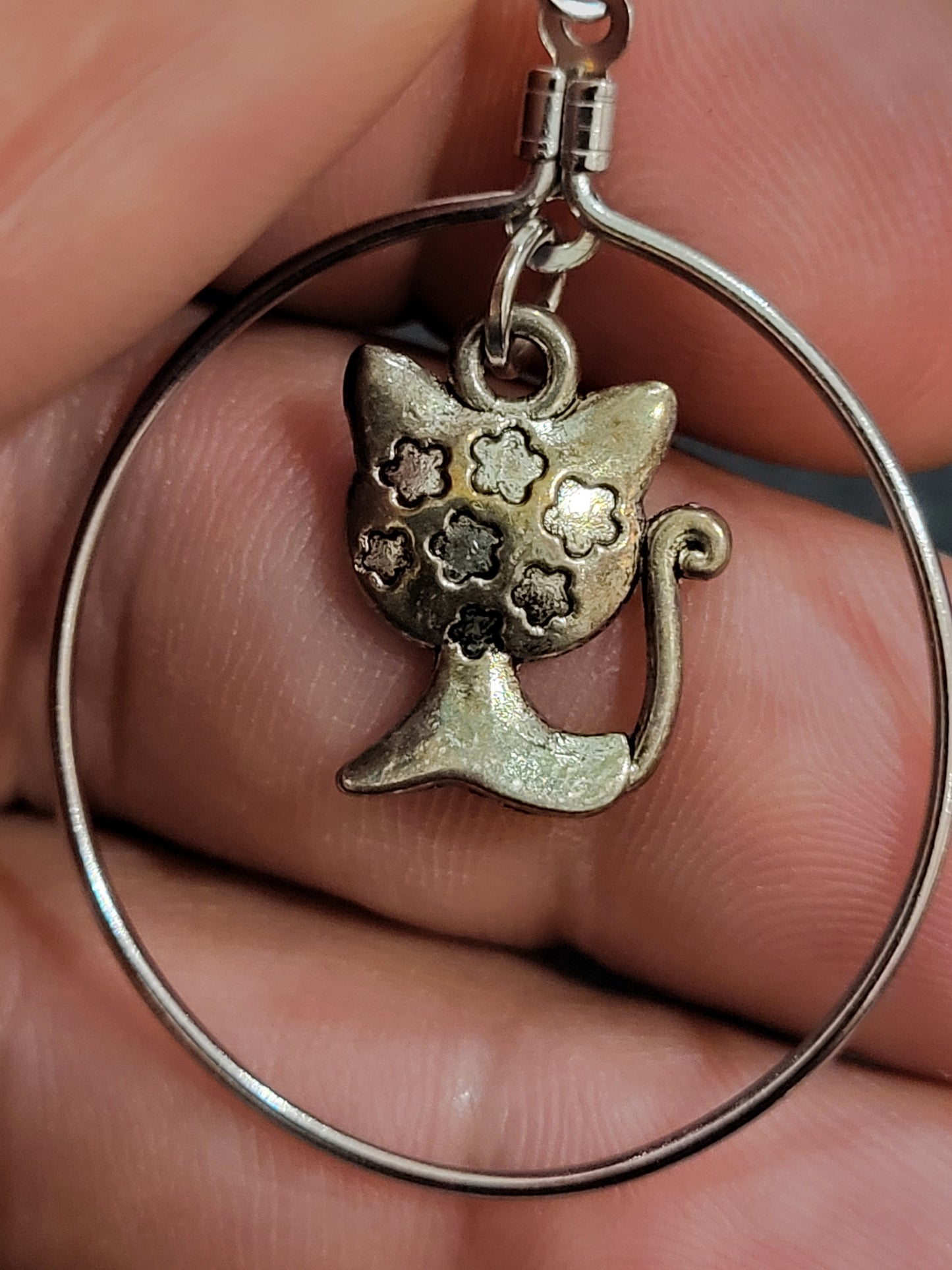 Handmade cat in a circle earrings