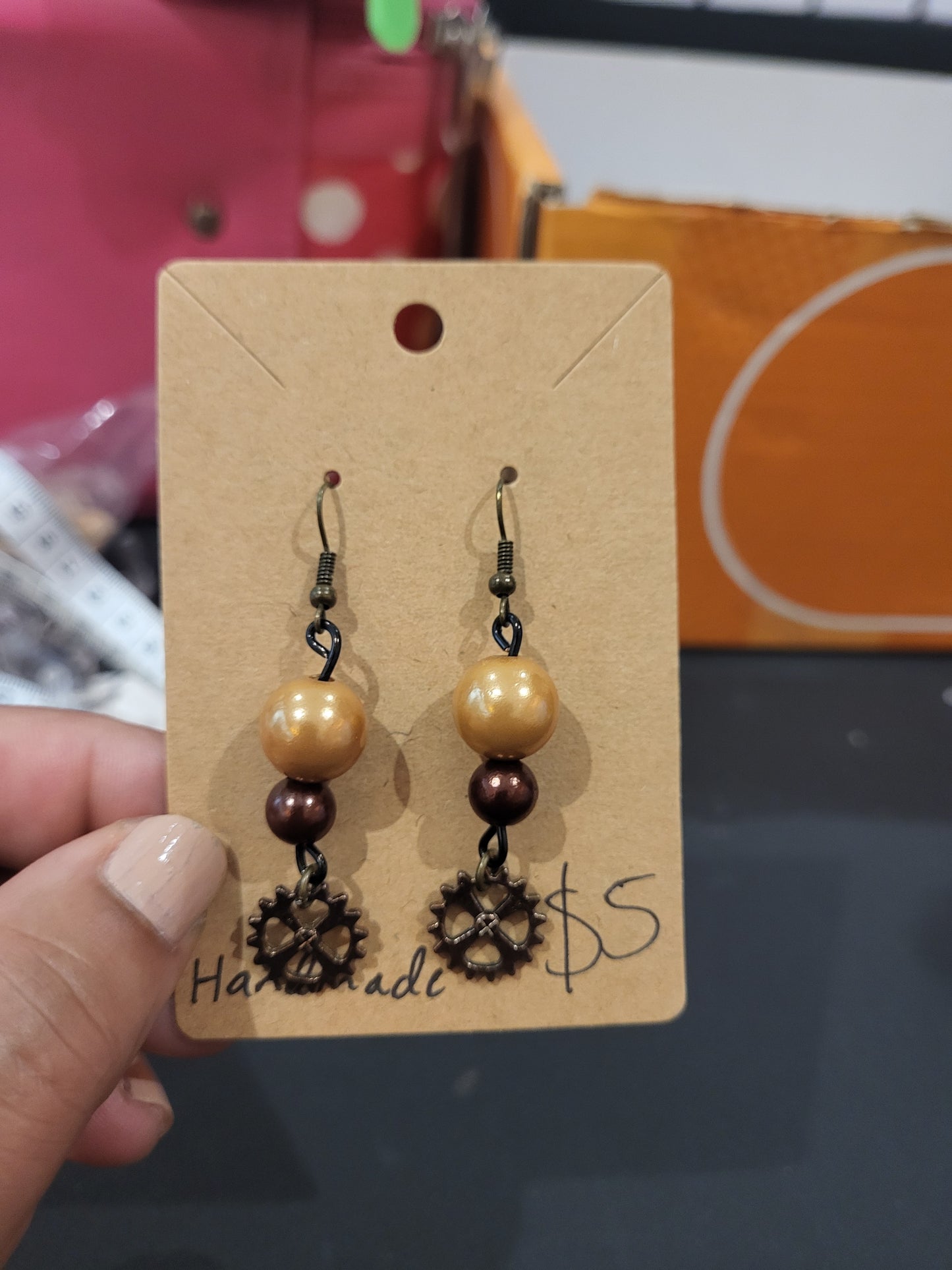 Handmade steampunk neutral earrings with gear