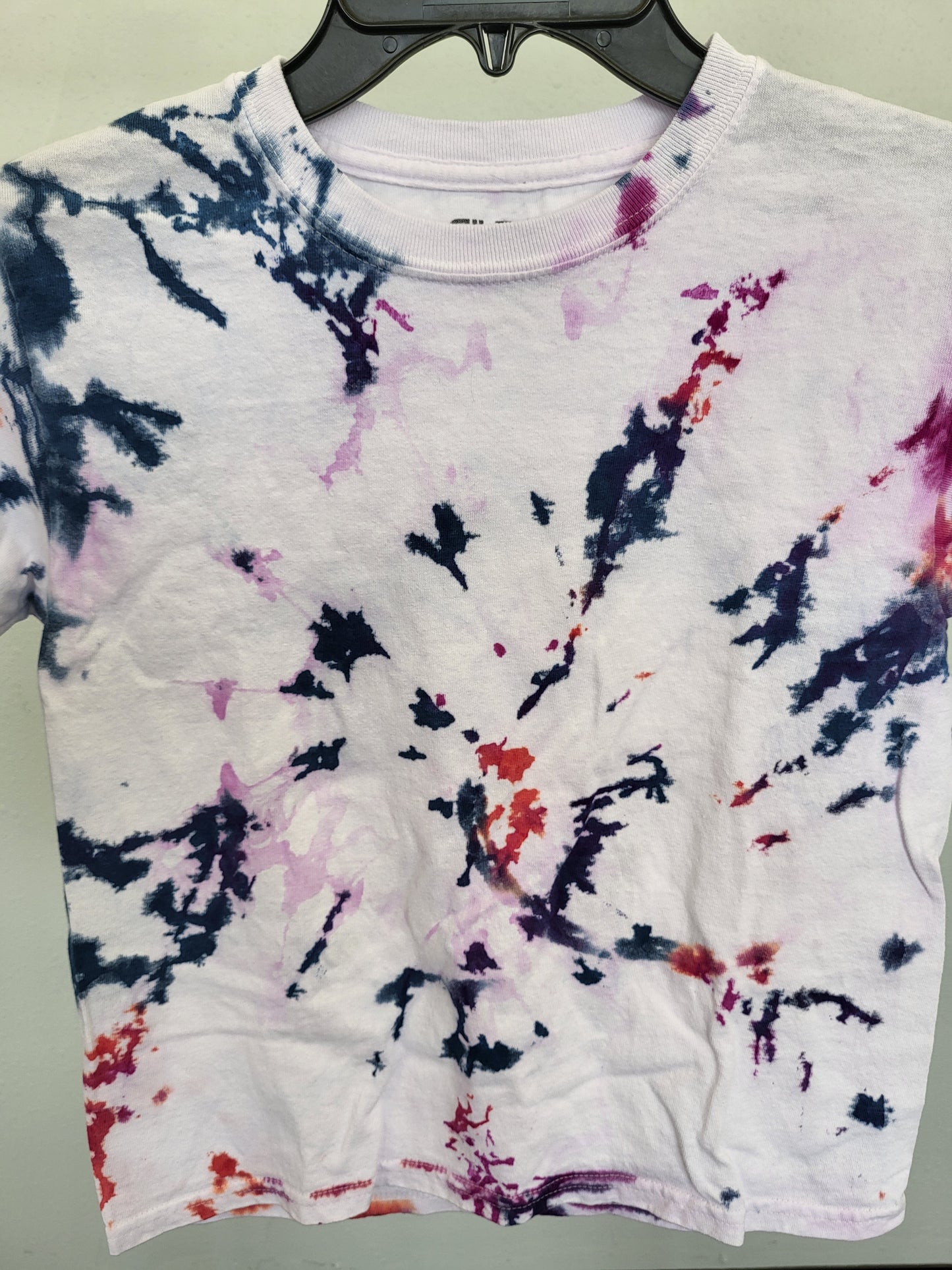 Hand dyed multicolored tie dye tshirt youth small 6/8